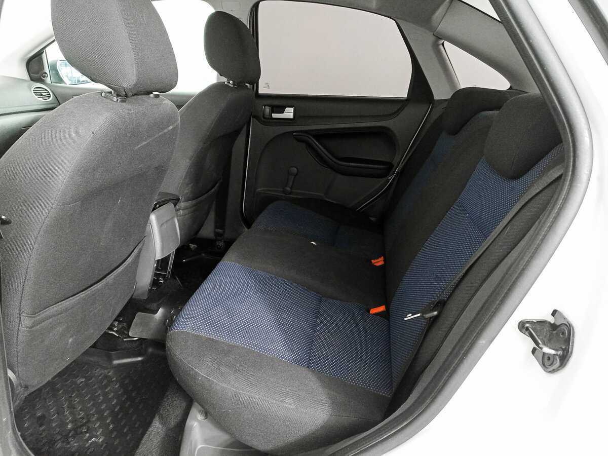 Купить Ford Focus с пробегом. Фото: #7