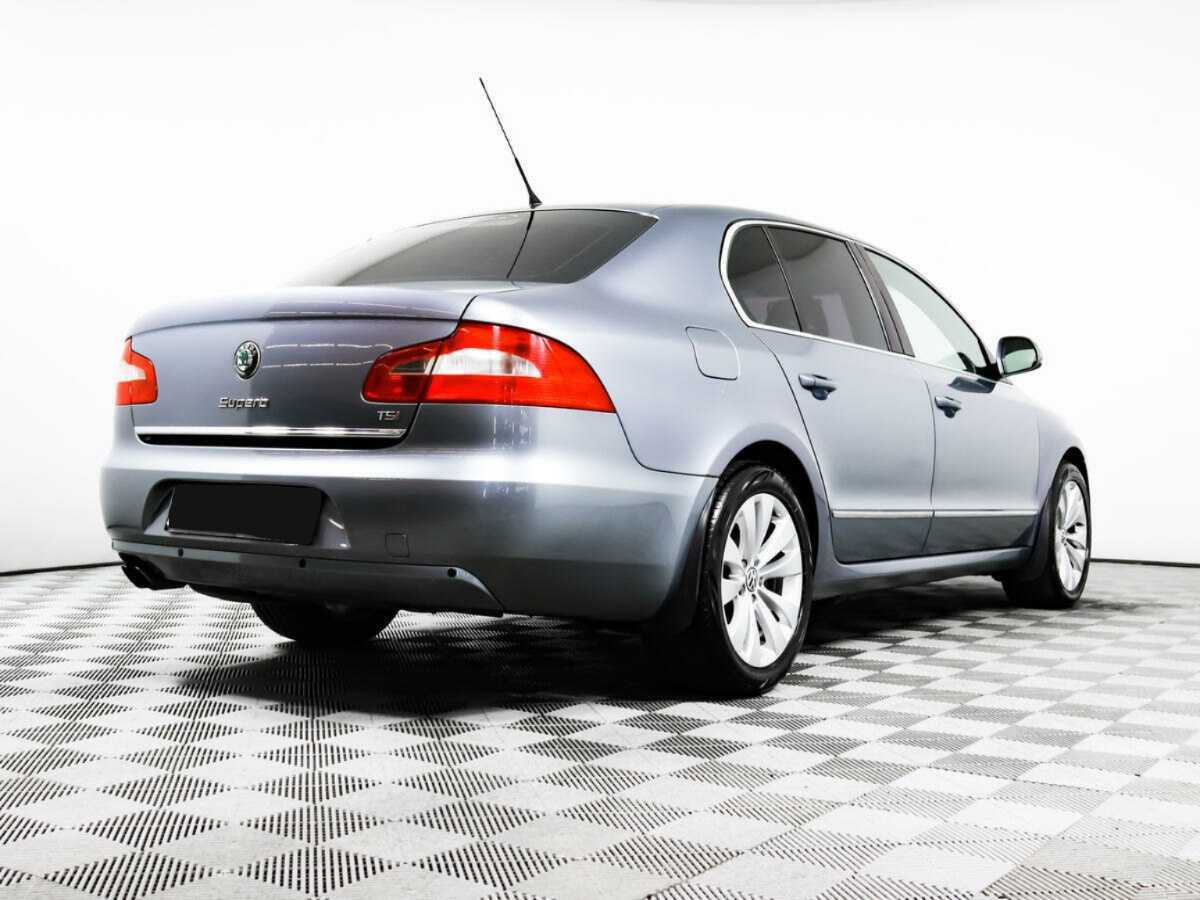Купить Skoda Superb с пробегом. Фото: #4
