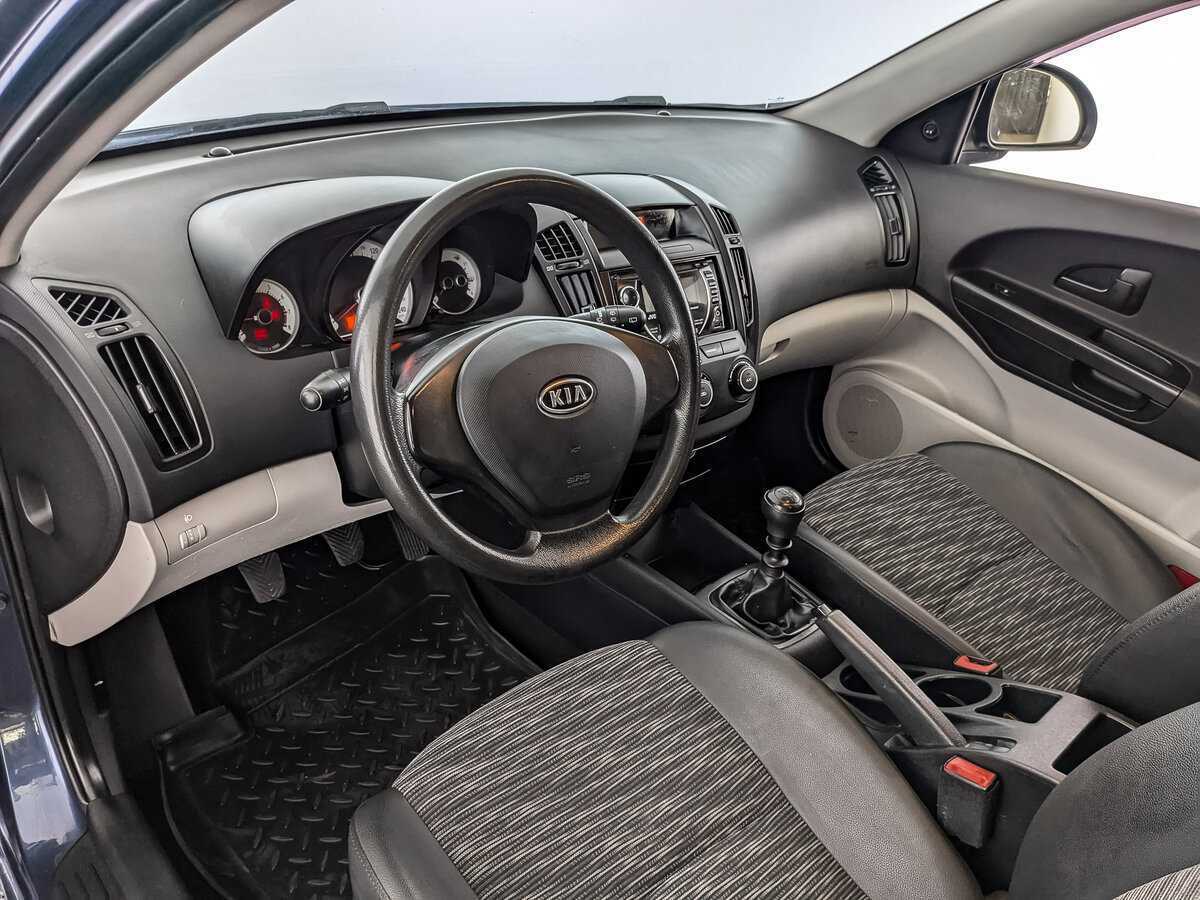 Купить Kia Ceed с пробегом. Фото: #10