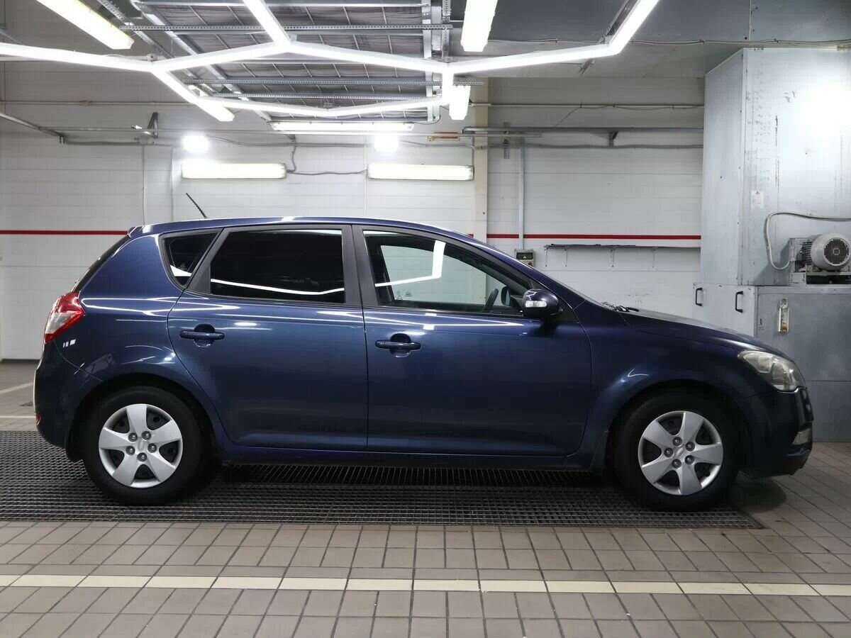Купить Kia Ceed с пробегом. Фото: #10