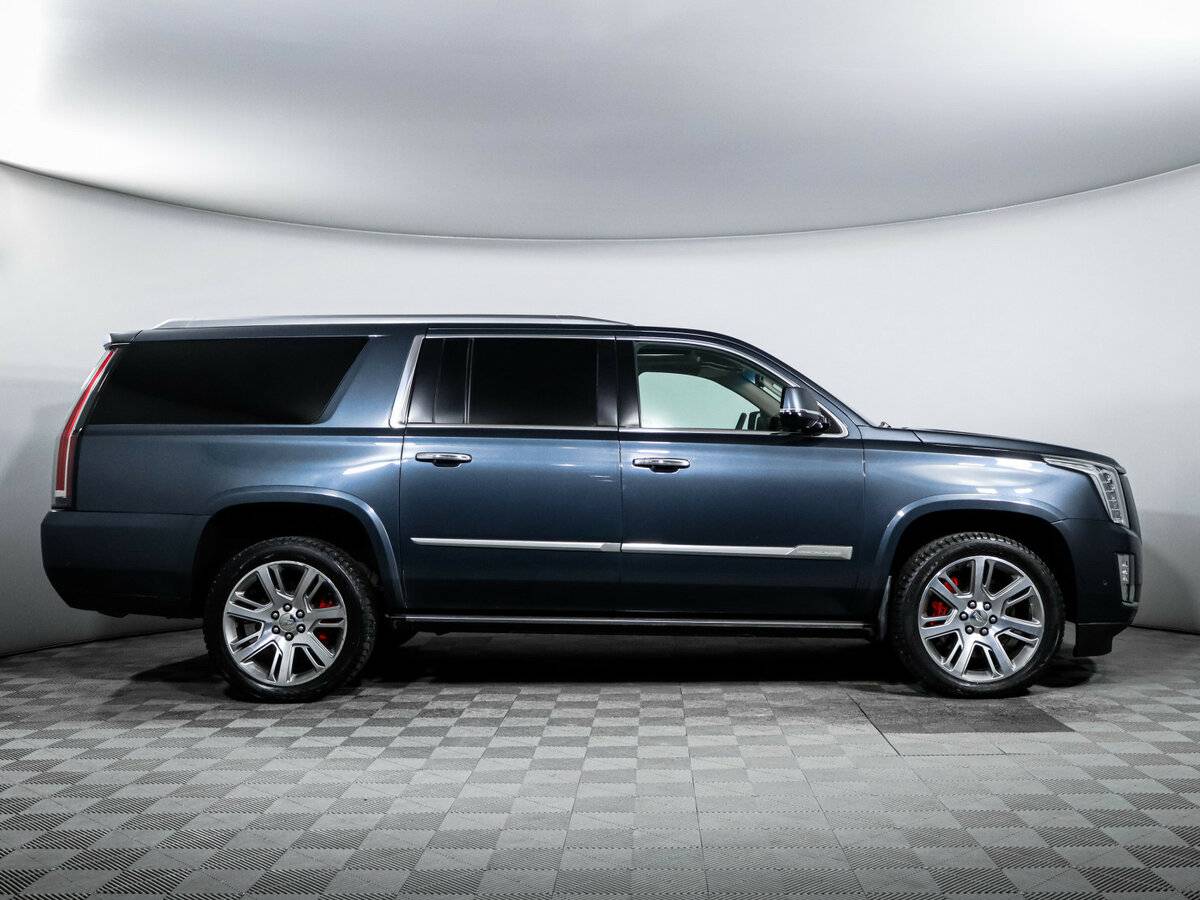 Купить Cadillac Escalade с пробегом. Фото: #3