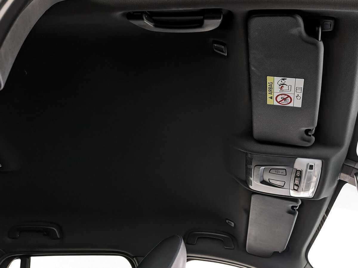 Купить BMW X1 с пробегом. Фото: #18