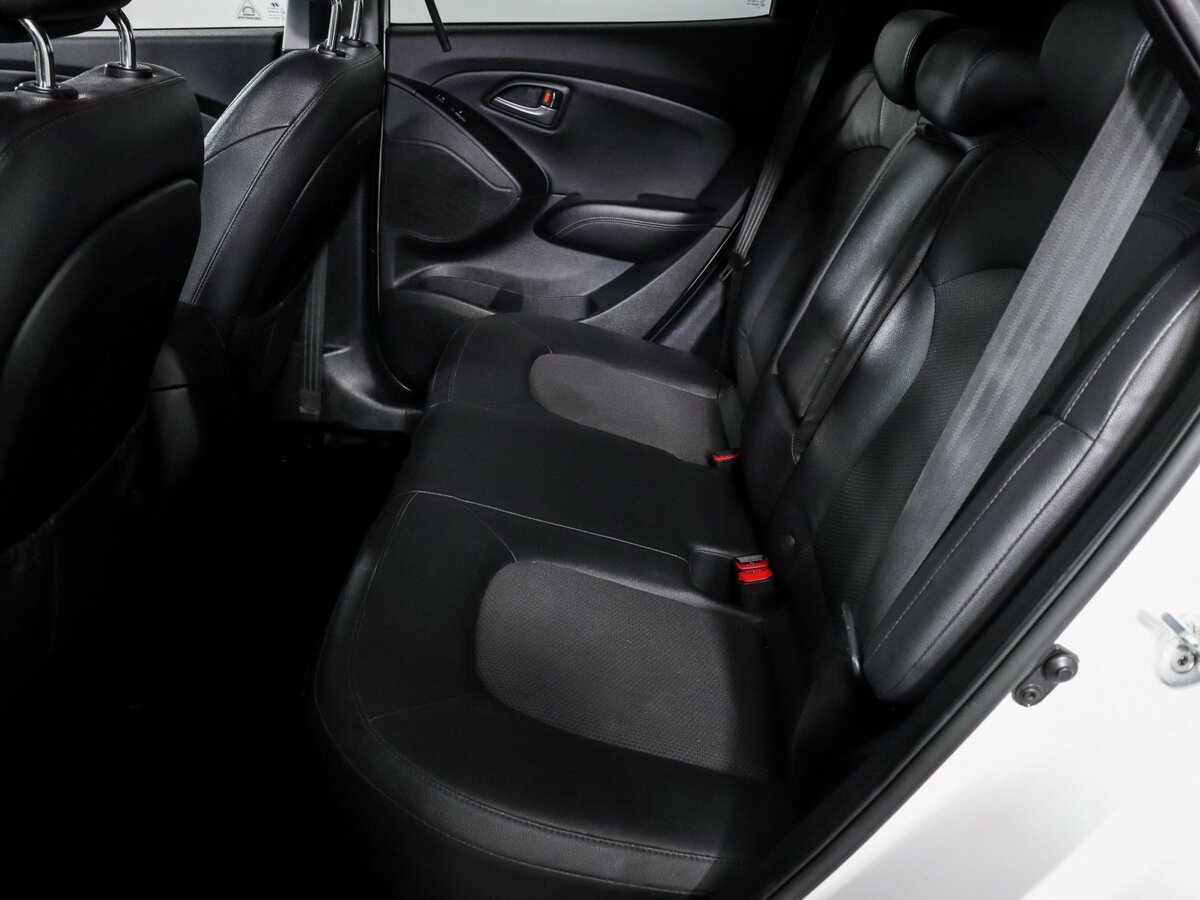 Купить Hyundai ix35 с пробегом. Фото: #7