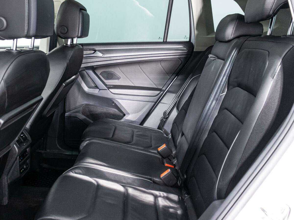 Купить Volkswagen Tiguan с пробегом. Фото: #10