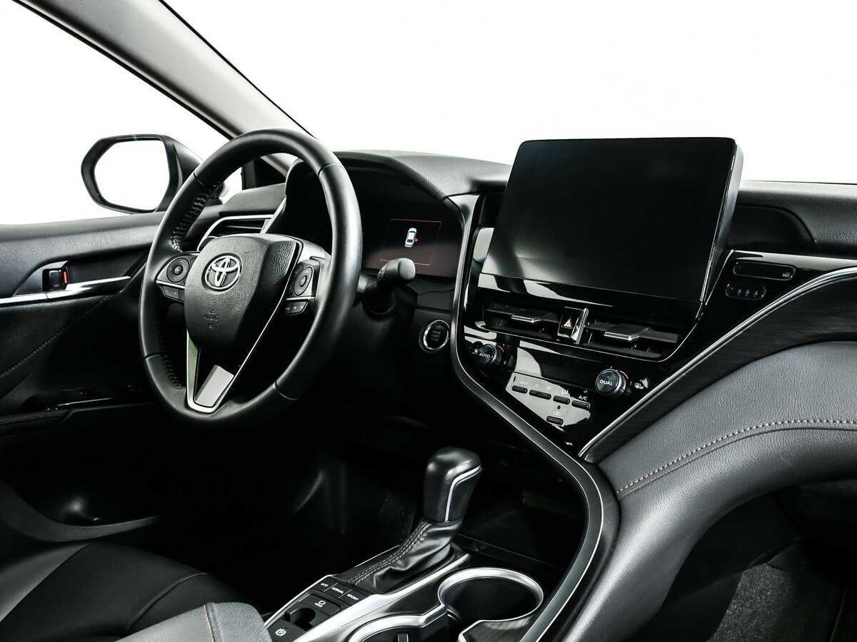 Купить Toyota Camry с пробегом. Фото: #8