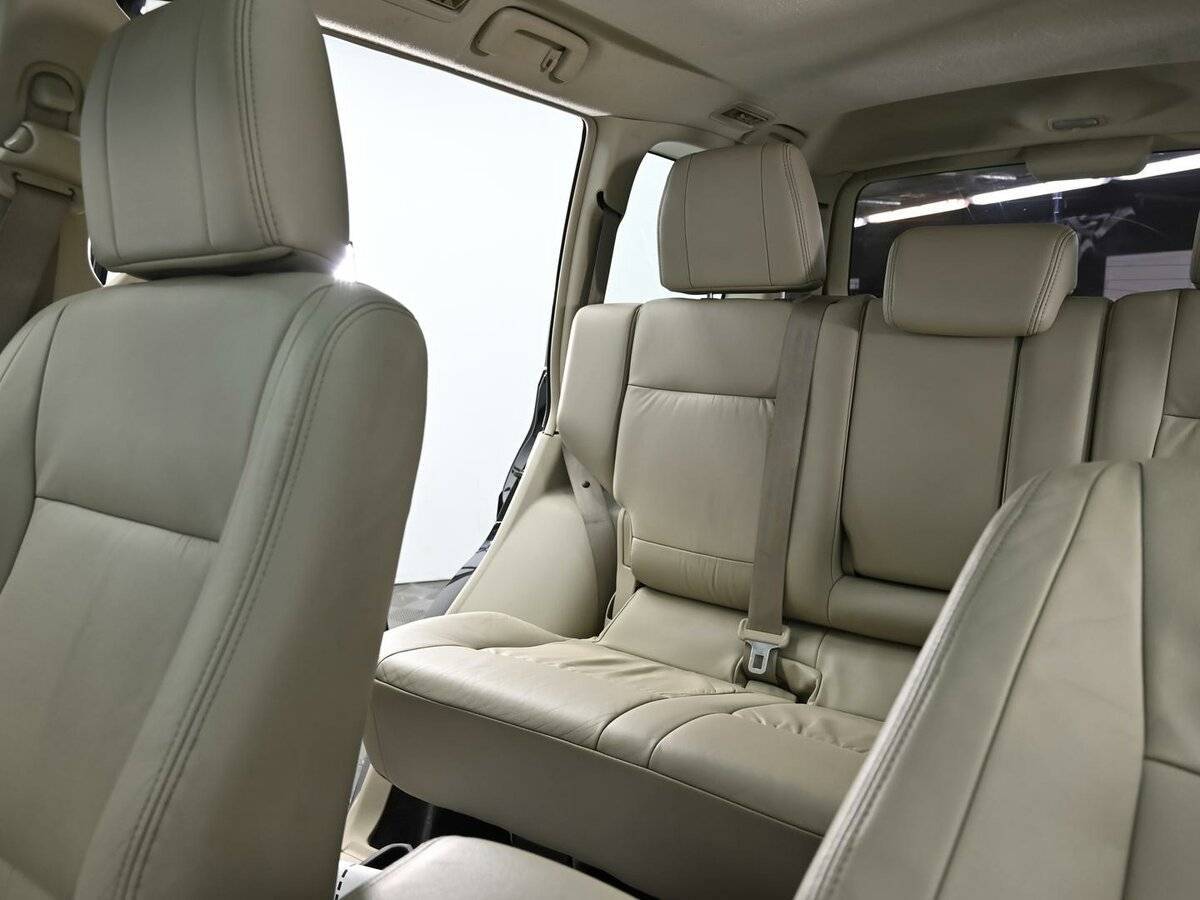 Купить Mitsubishi Pajero с пробегом. Фото: #12