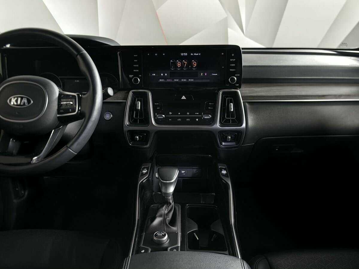 Купить Kia Sorento с пробегом. Фото: #10