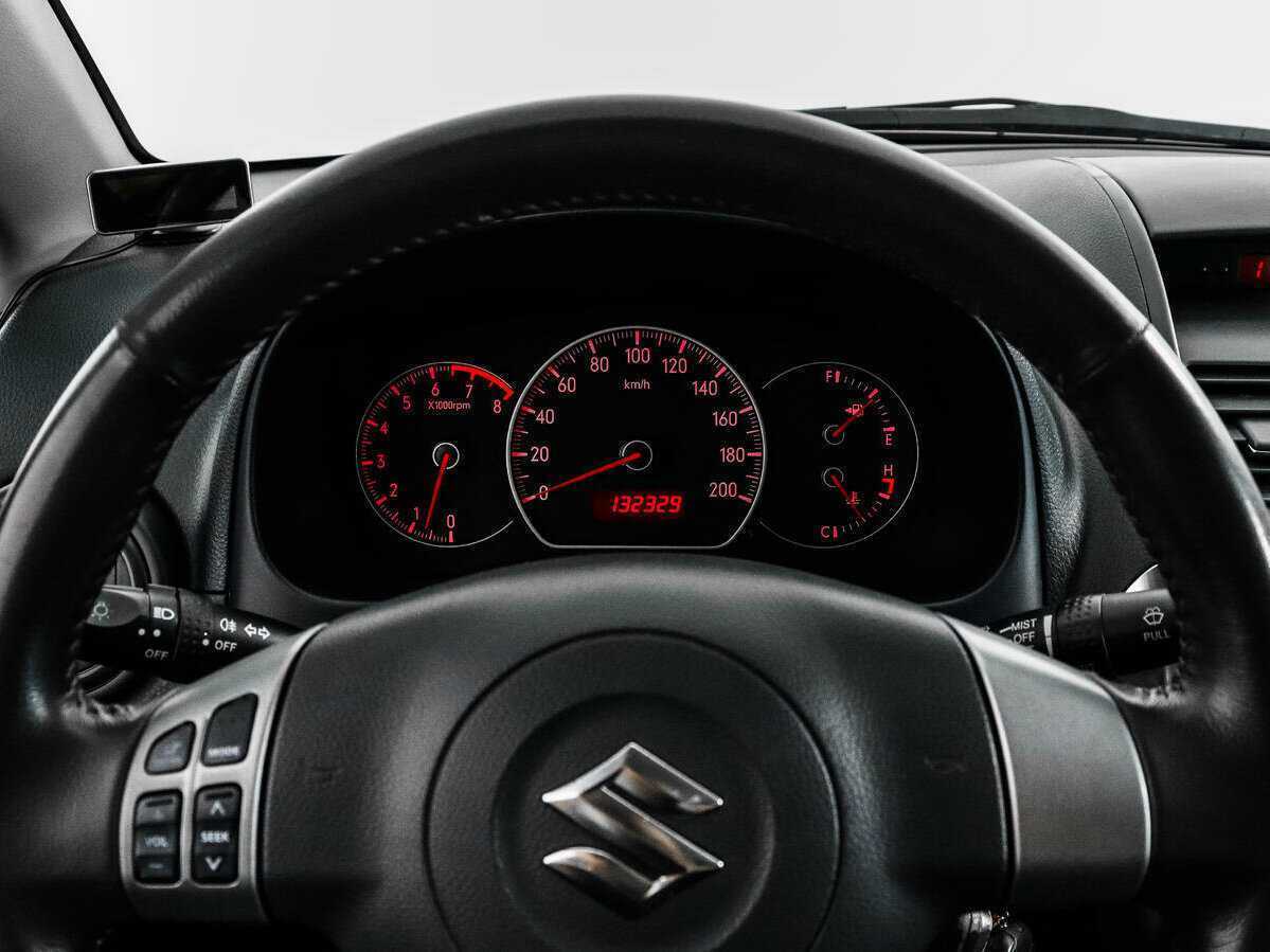 Купить Suzuki SX4 с пробегом. Фото: #16