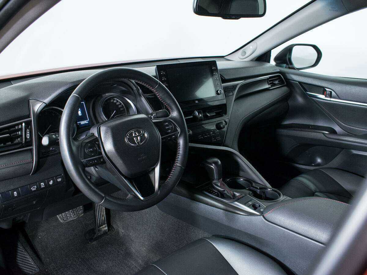 Купить Toyota Camry с пробегом. Фото: #12