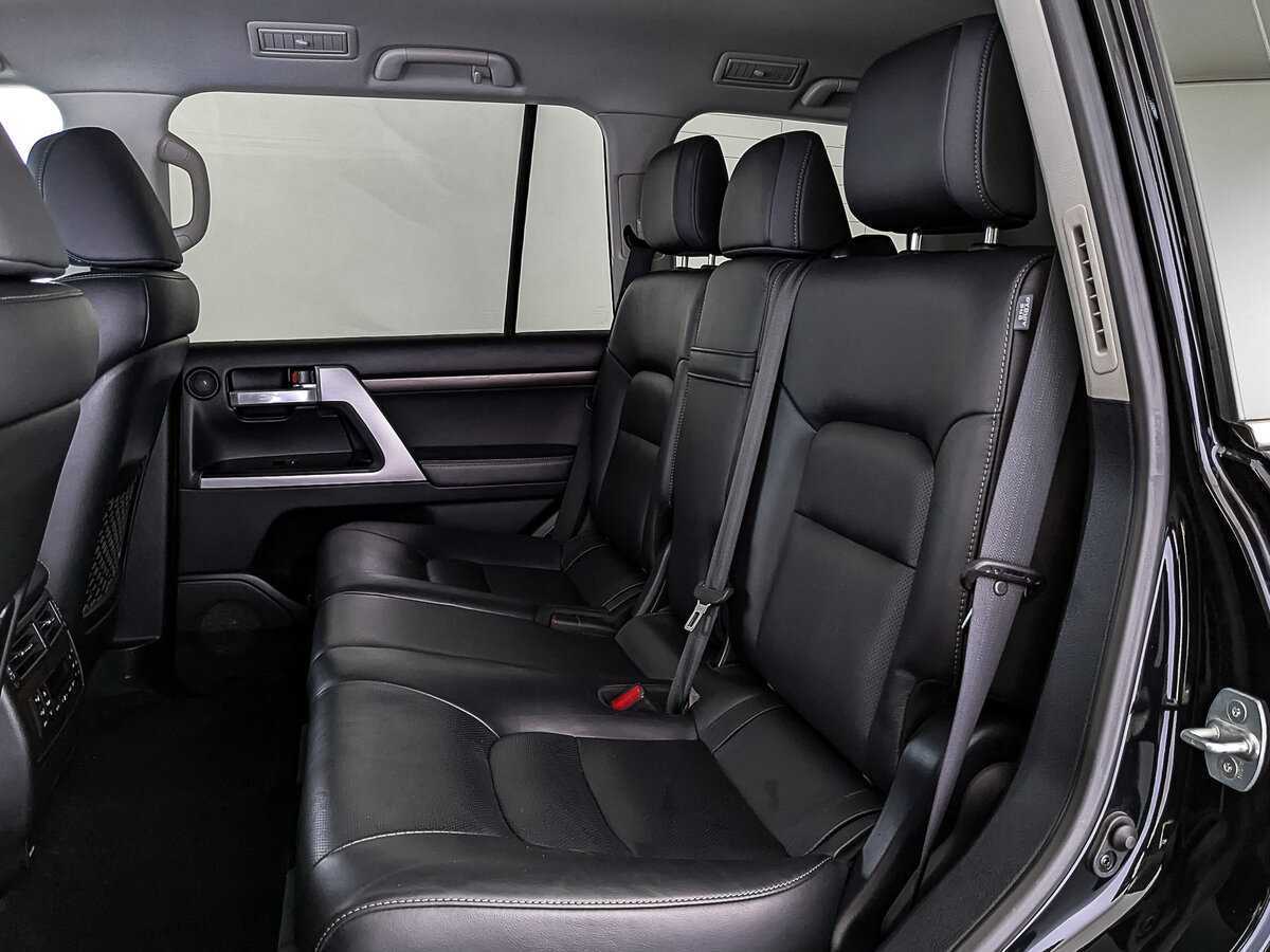 Купить Toyota Land Cruiser с пробегом. Фото: #17