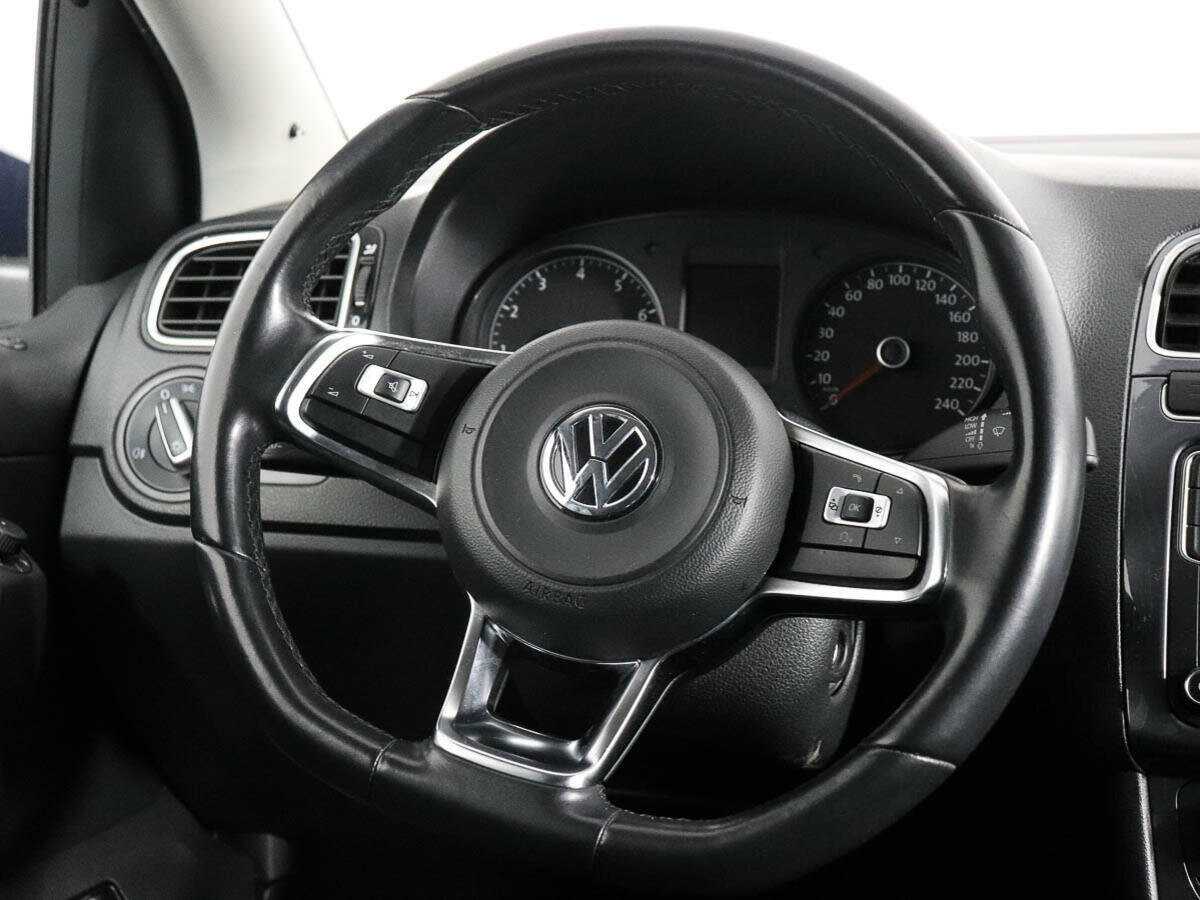 Купить Volkswagen Polo с пробегом. Фото: #12