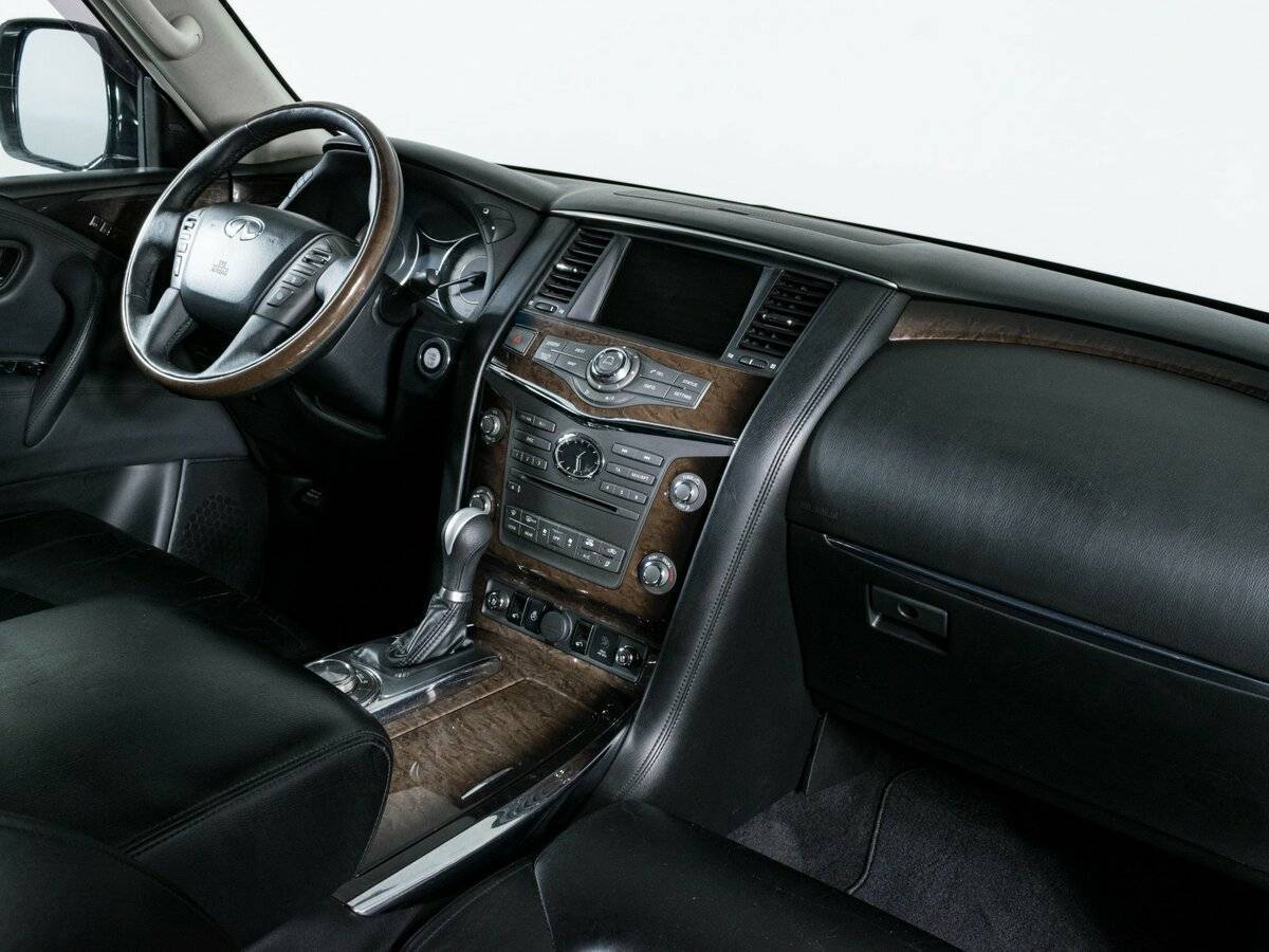 Купить Infiniti QX56 с пробегом. Фото: #11