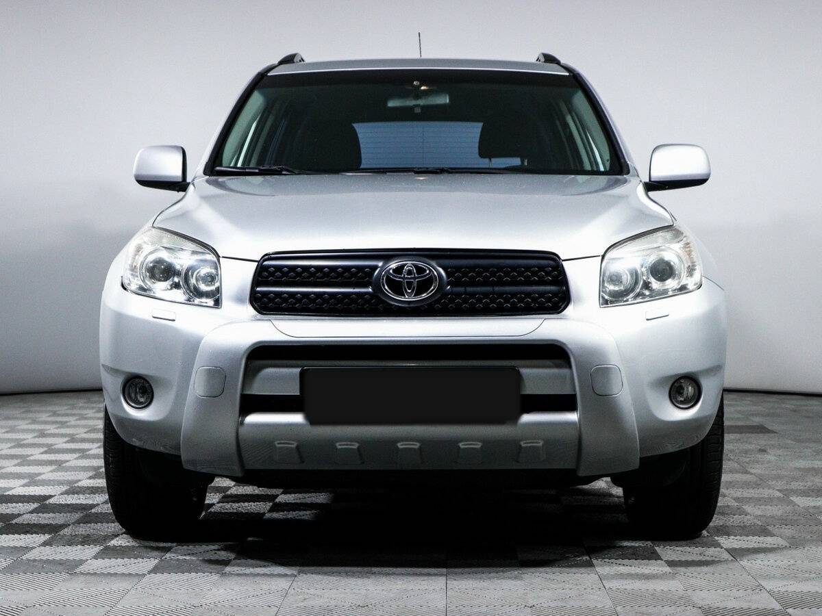 Купить Toyota RAV4 с пробегом. Фото: #1