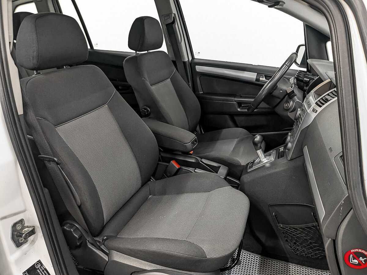 Купить Opel Zafira с пробегом. Фото: #23