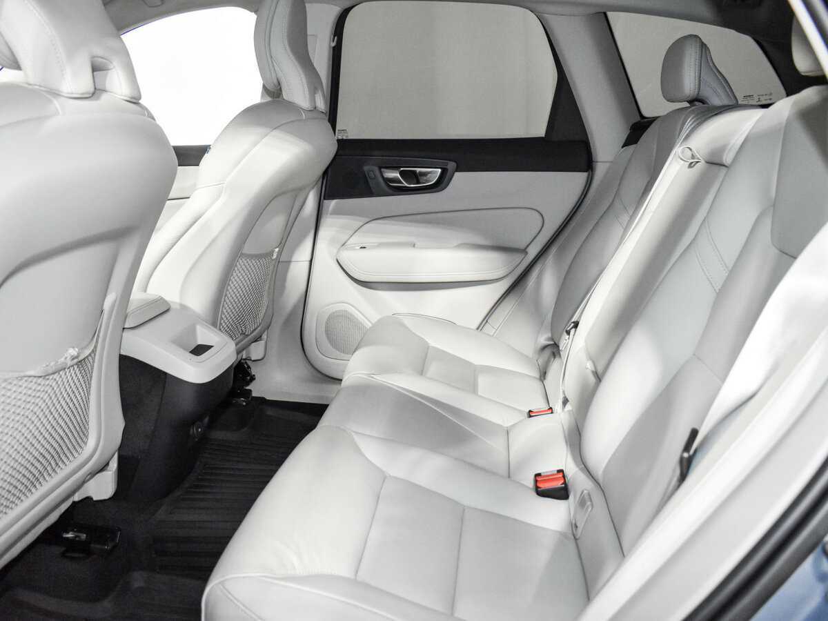 Купить Volvo XC60 с пробегом. Фото: #11