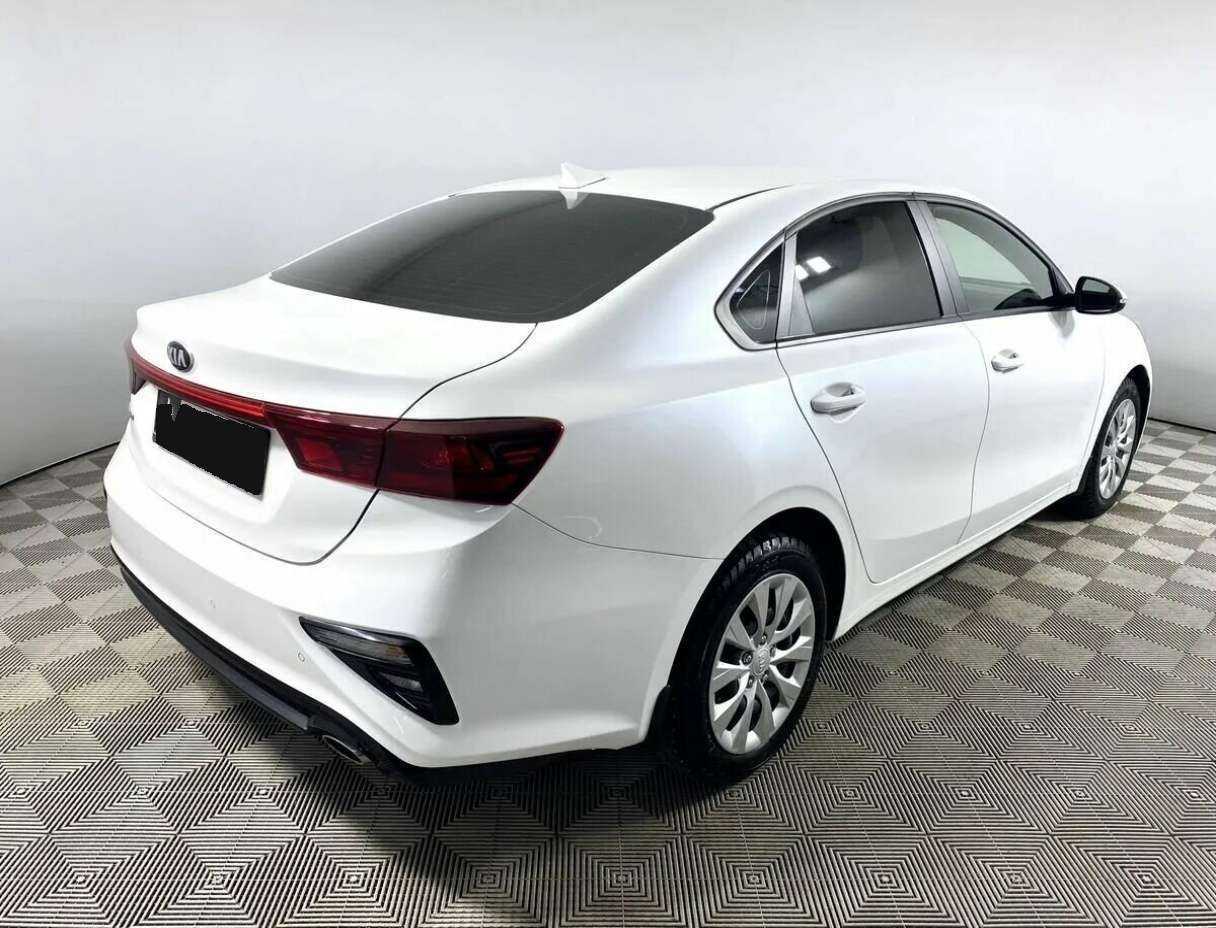 Купить Kia Cerato с пробегом. Фото: #1