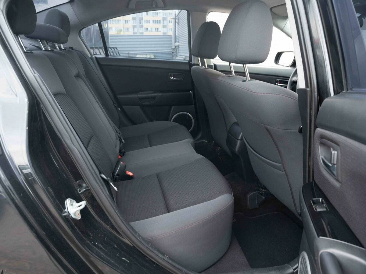 Купить Mazda 3 с пробегом. Фото: #10
