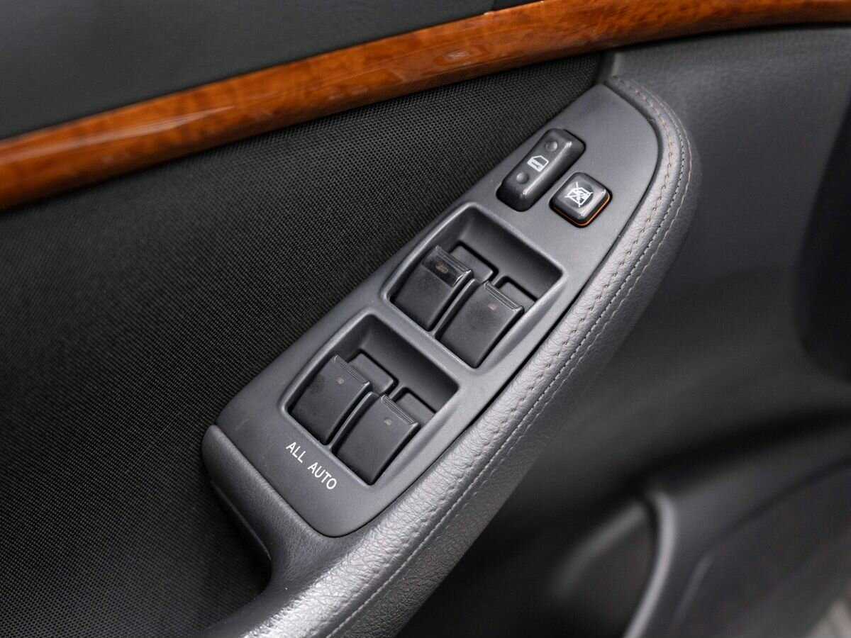 Купить Toyota Avensis с пробегом. Фото: #15