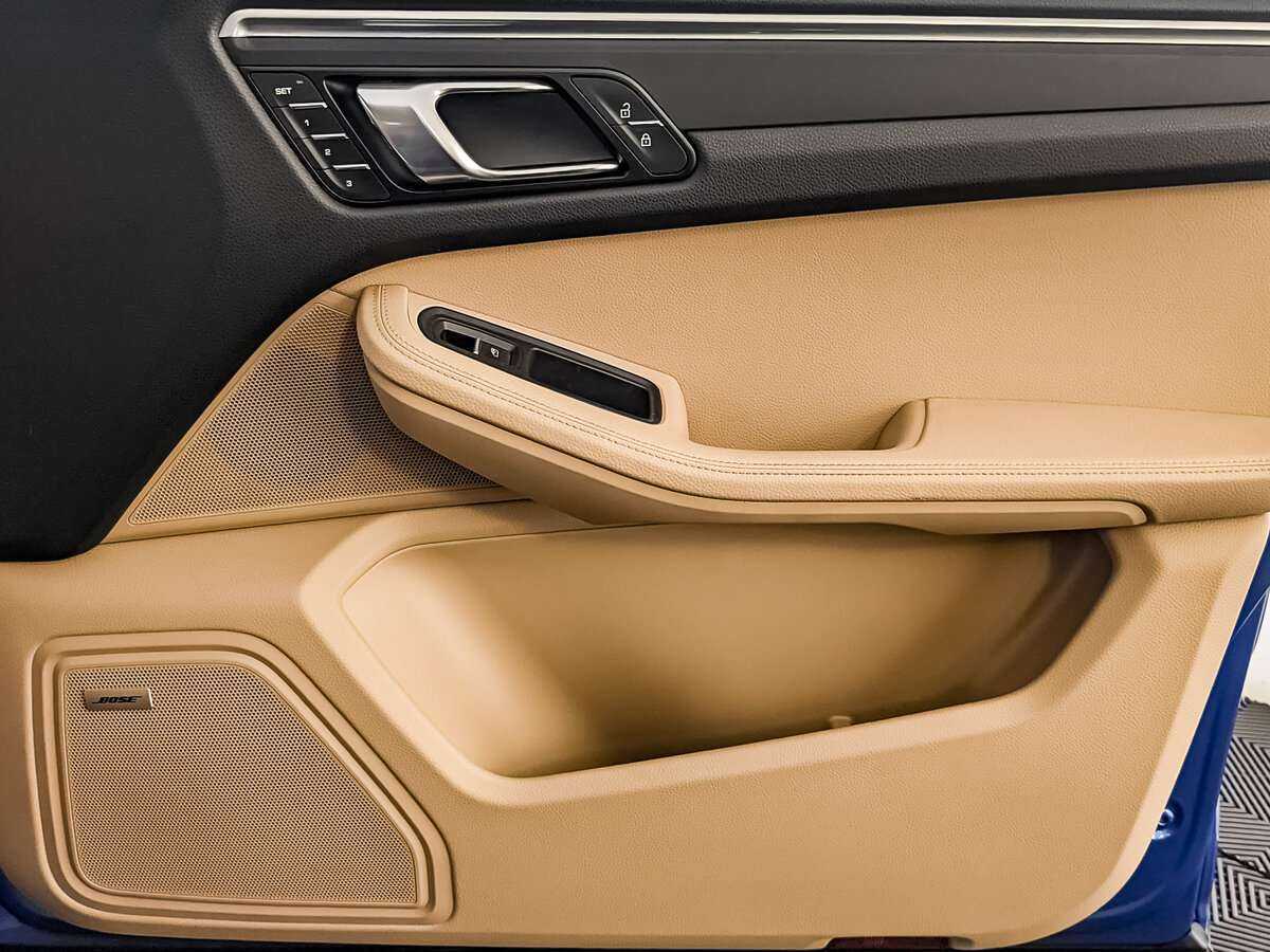 Купить Porsche Macan с пробегом. Фото: #18