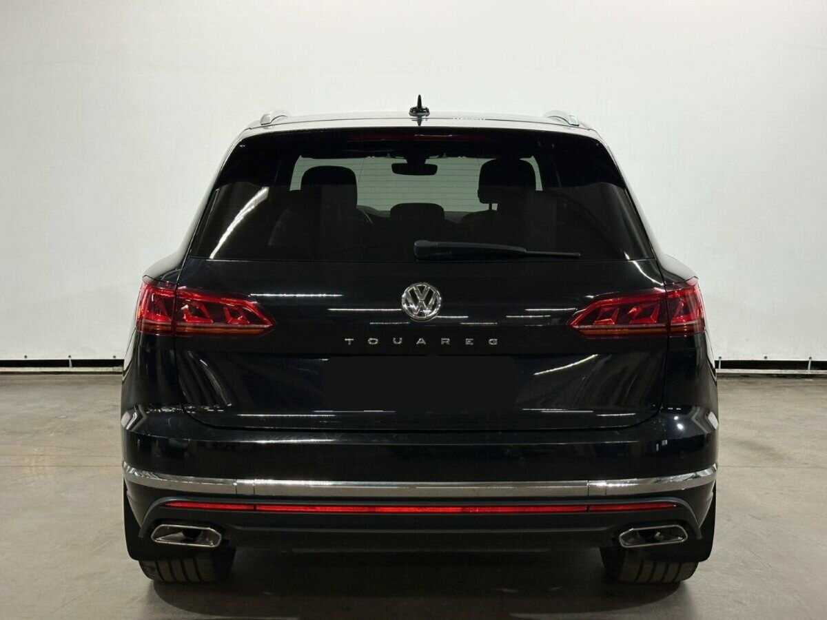Купить Volkswagen Touareg с пробегом. Фото: #5