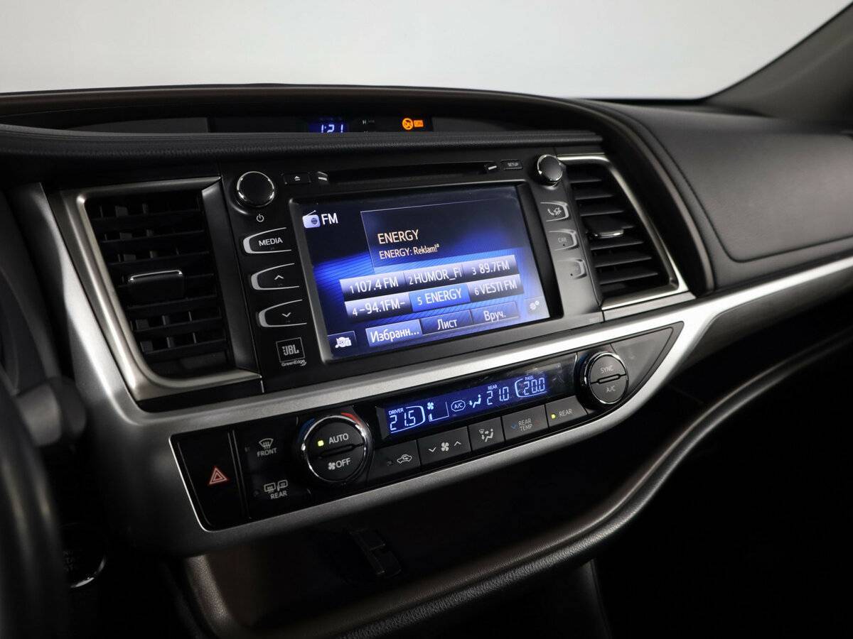 Купить Toyota Highlander с пробегом. Фото: #22
