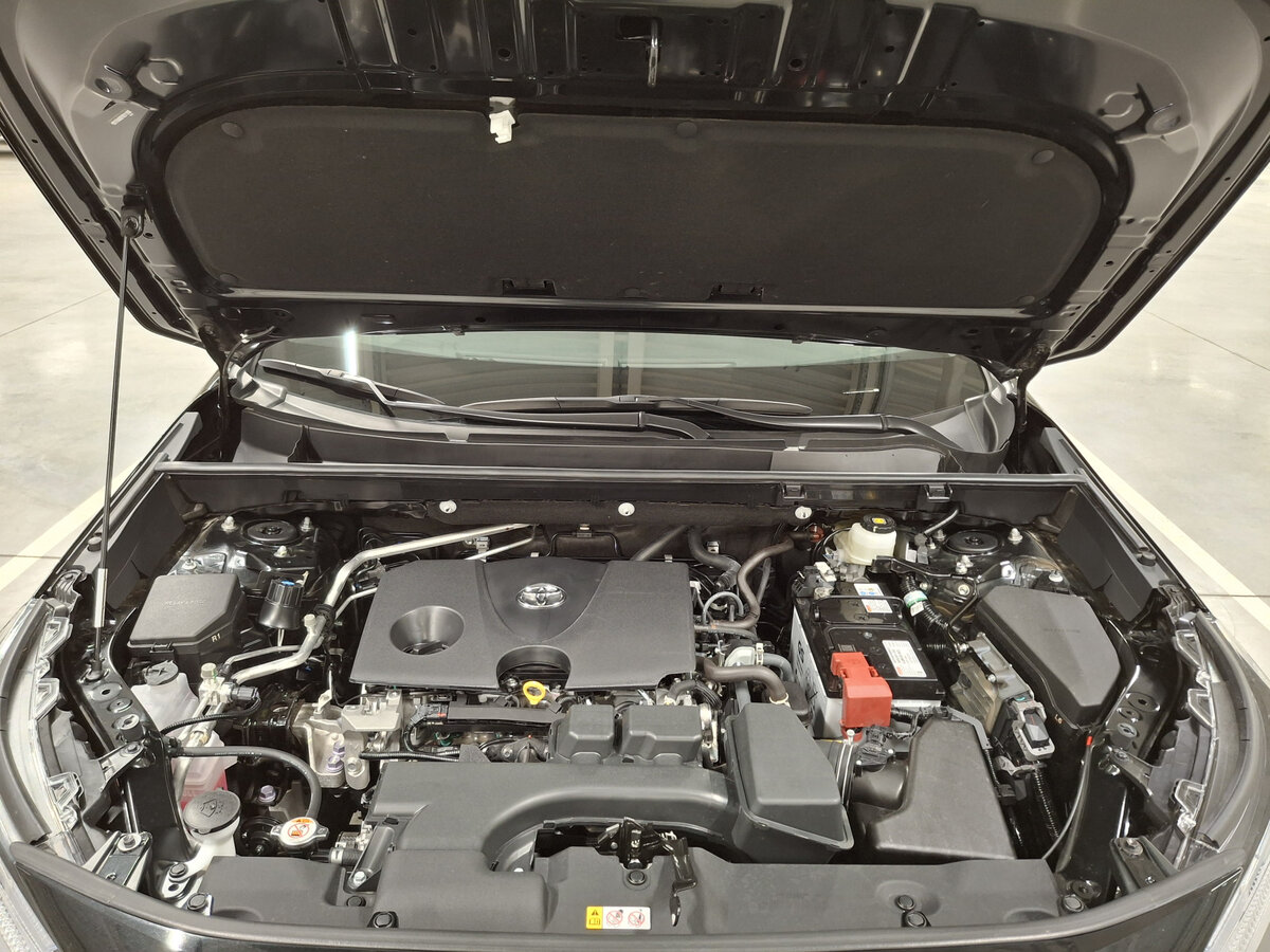 Купить Toyota RAV4 с пробегом. Фото: #8
