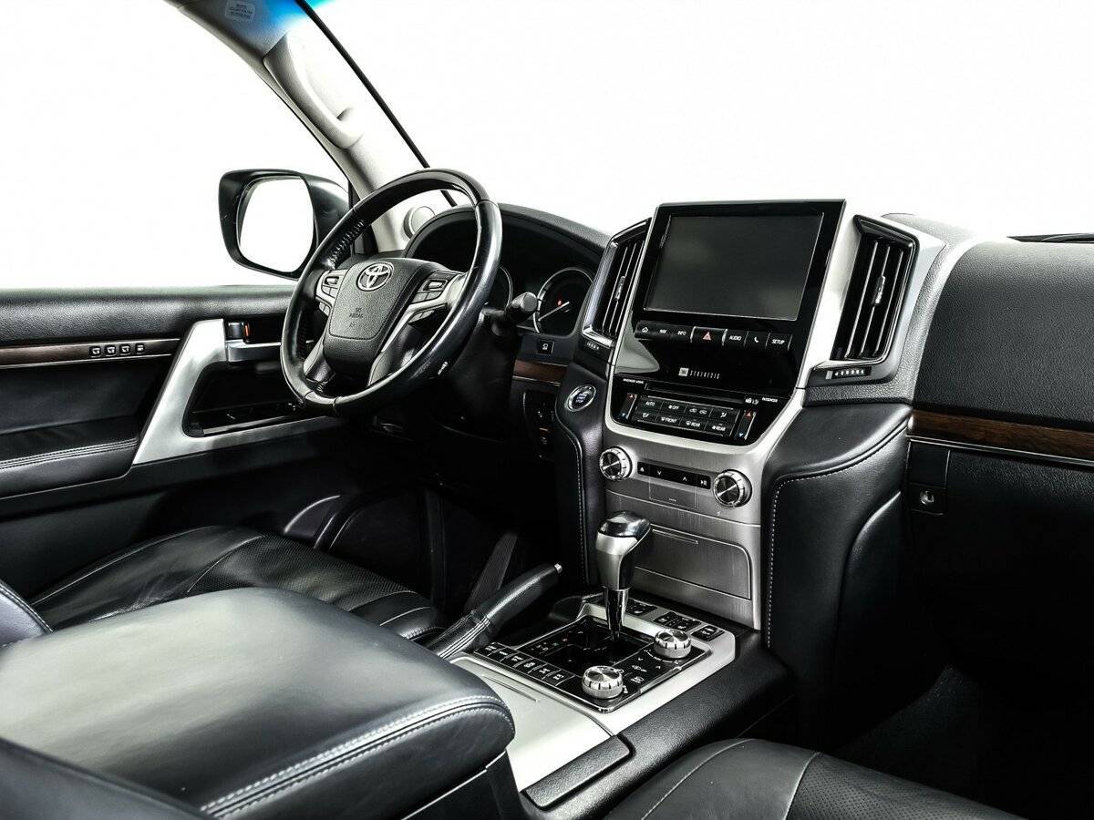 Купить Toyota Land Cruiser с пробегом. Фото: #8