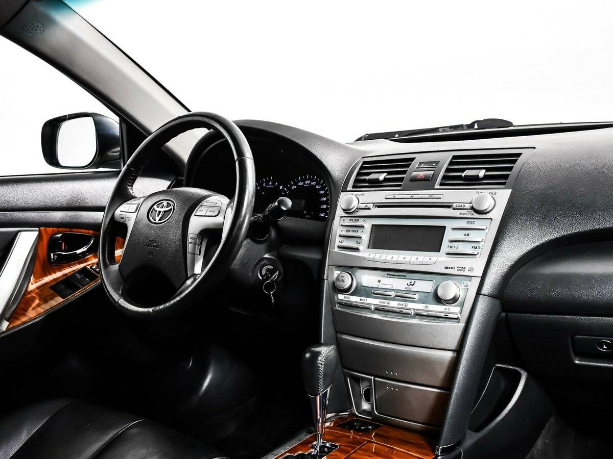 Купить Toyota Camry с пробегом. Фото: #6