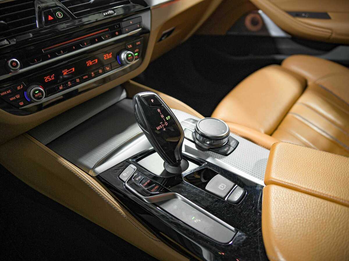 Купить BMW 5 серии с пробегом. Фото: #11