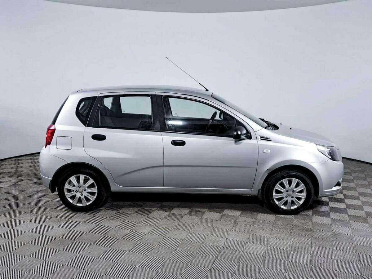 Купить Chevrolet Aveo с пробегом. Фото: #3