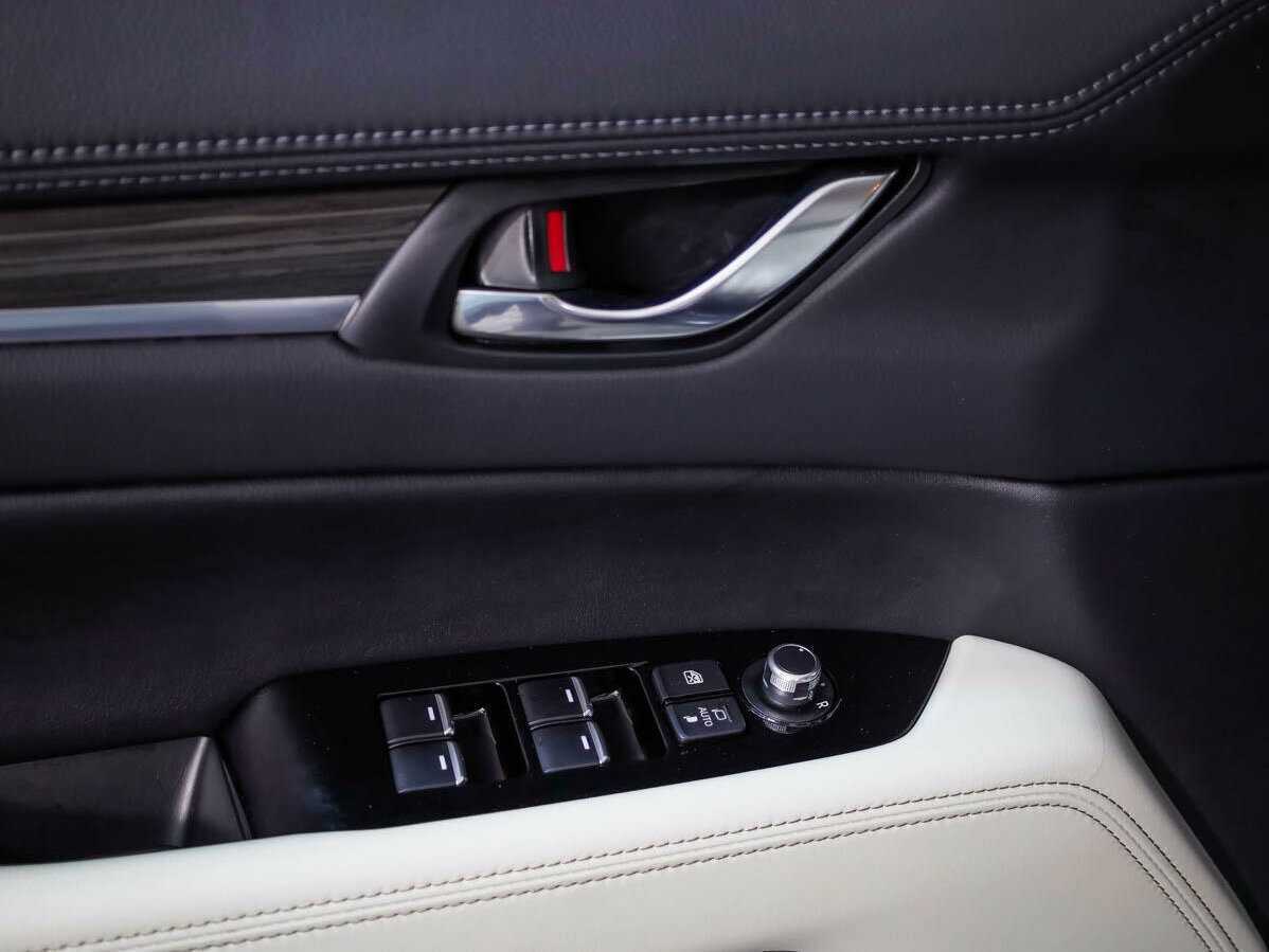 Купить Mazda CX-5 с пробегом. Фото: #13
