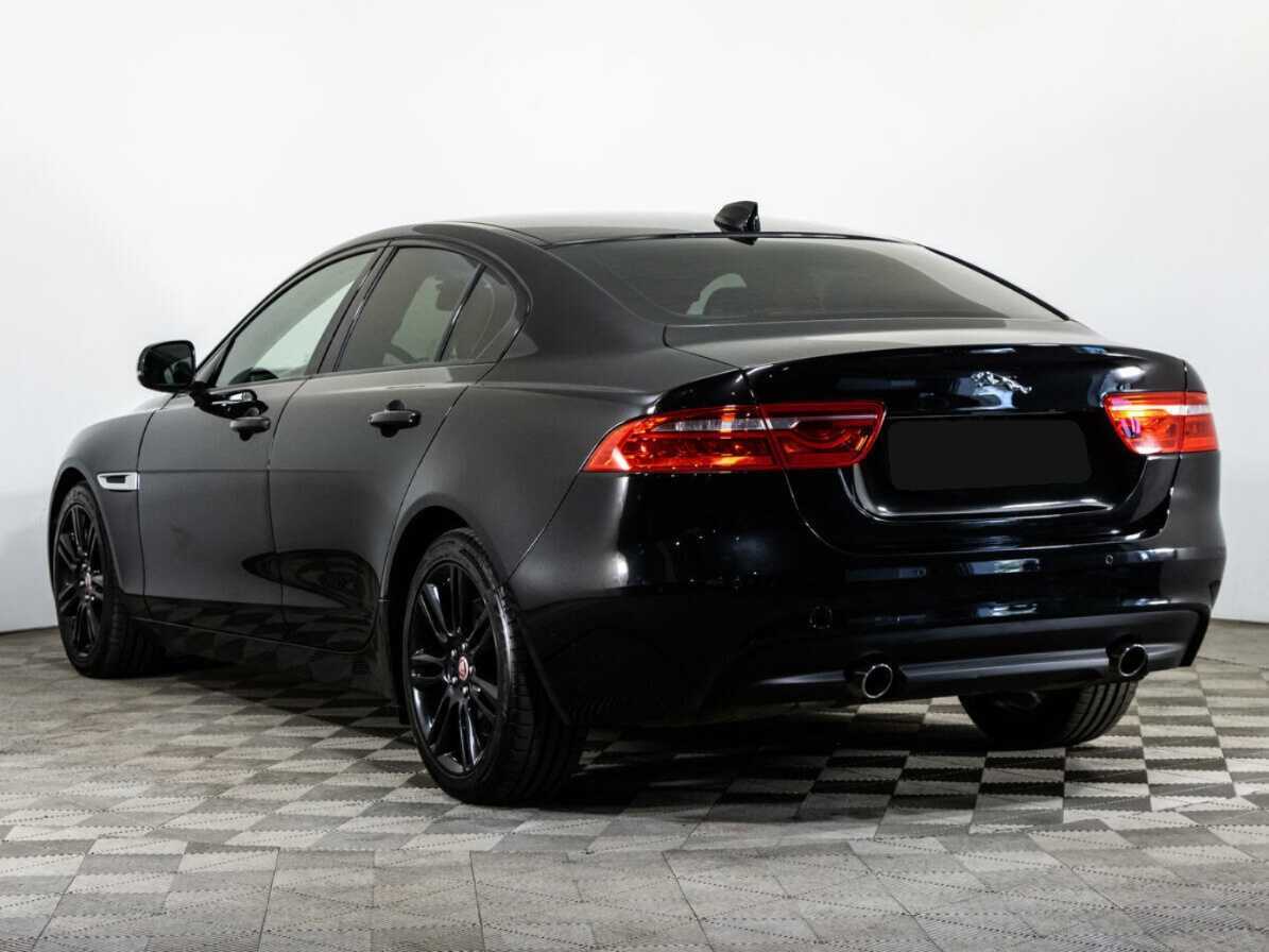 Купить Jaguar XE с пробегом. Фото: #6