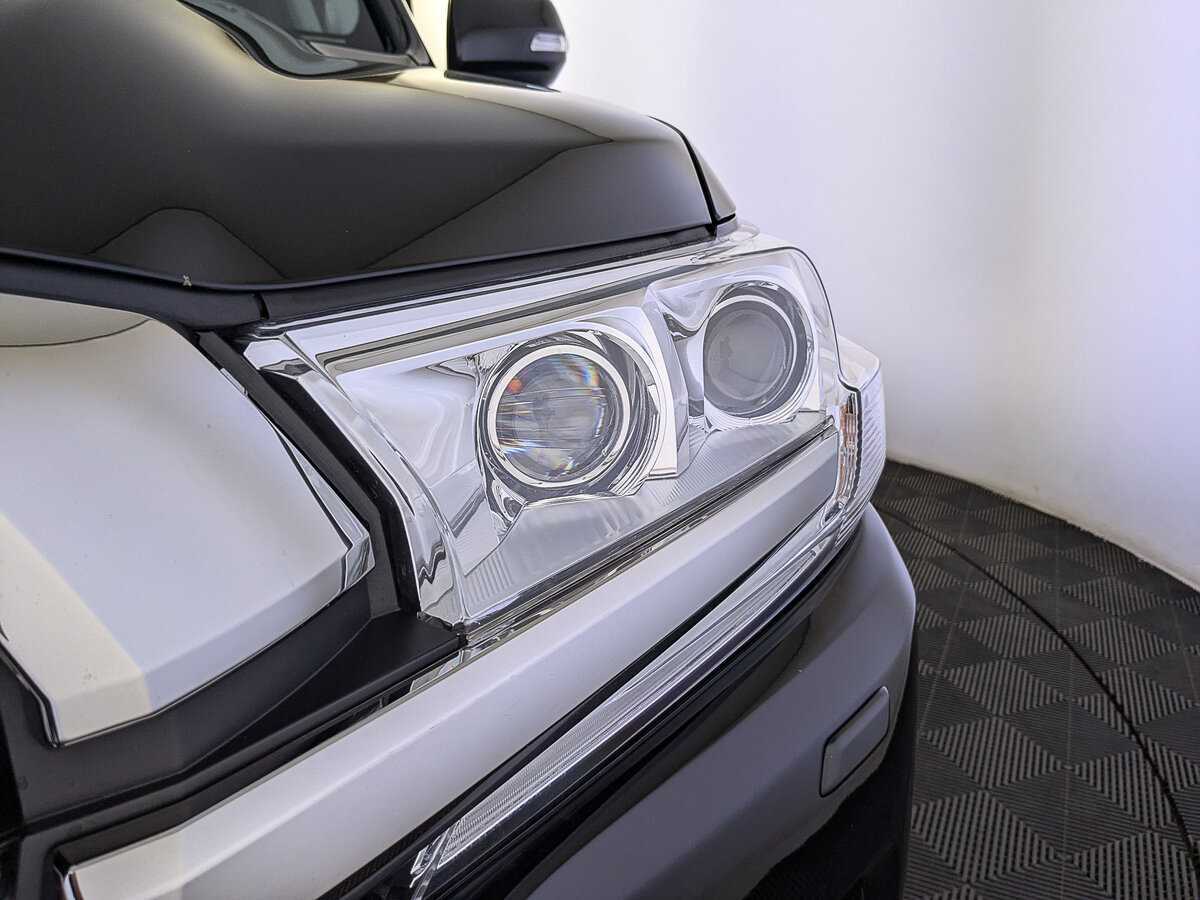 Купить Toyota Land Cruiser с пробегом. Фото: #10