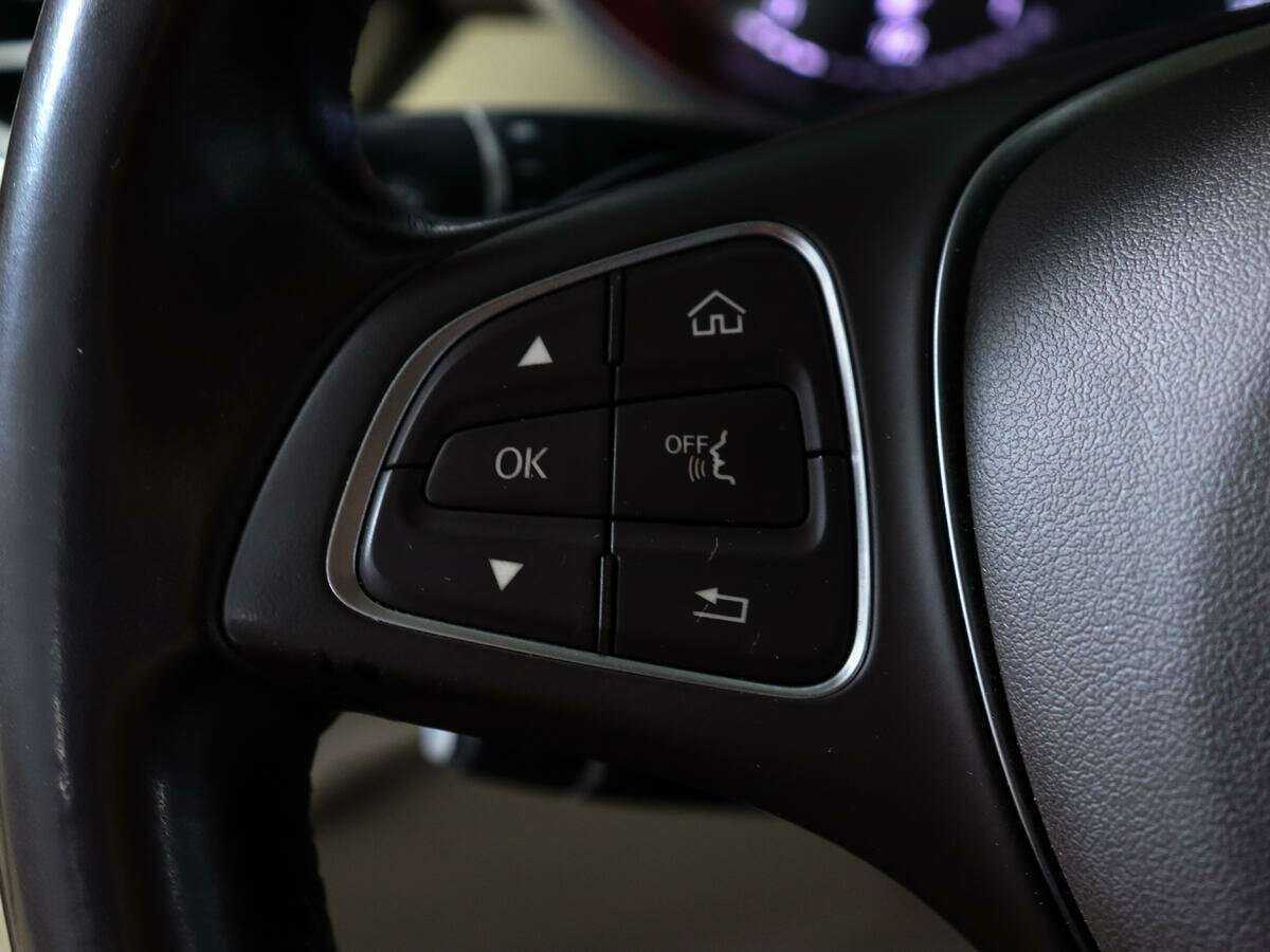 Купить Mercedes-Benz GLC с пробегом. Фото: #22