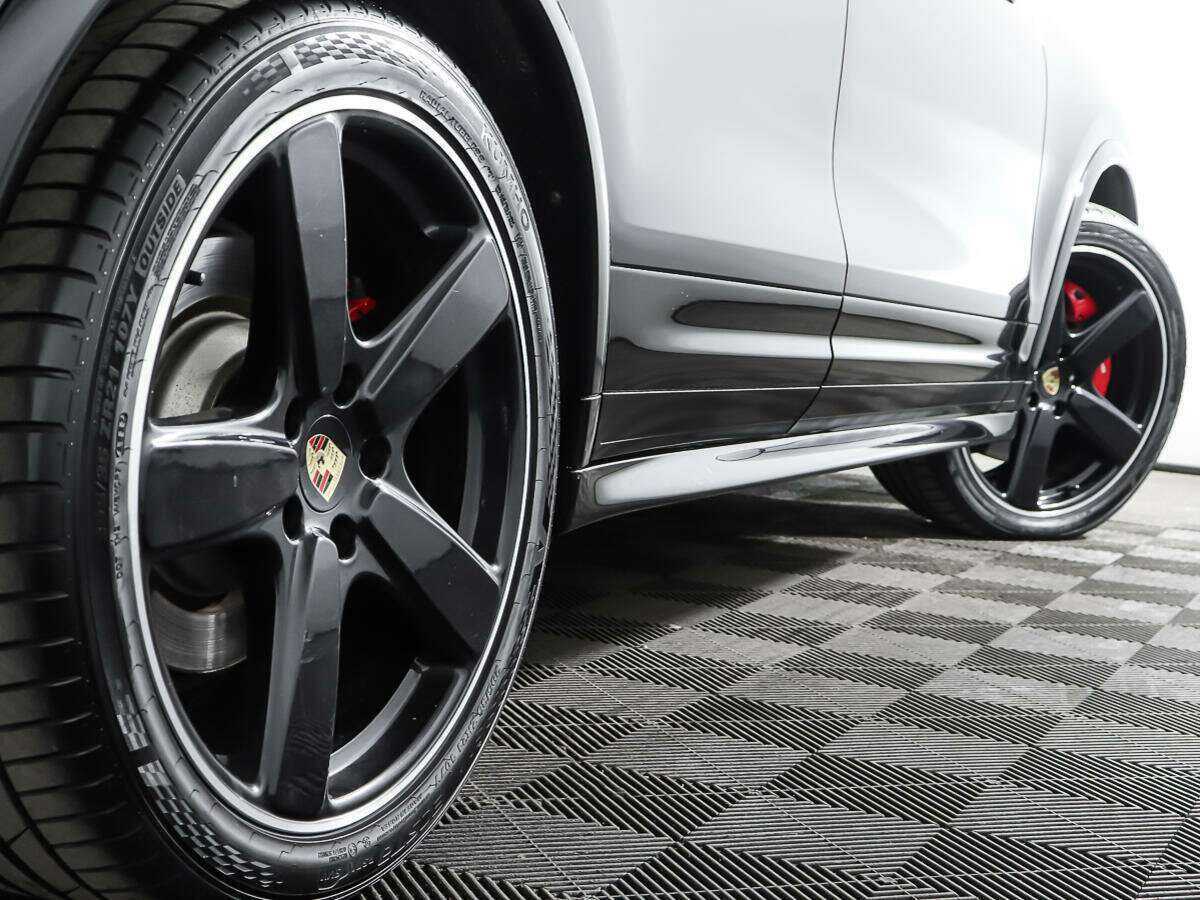 Купить Porsche Cayenne с пробегом. Фото: #25