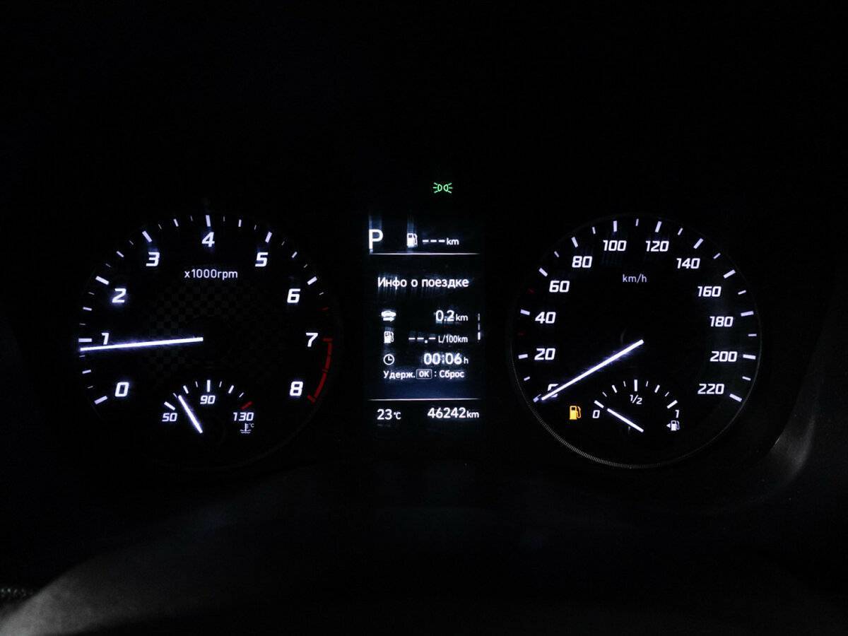Купить Hyundai Solaris с пробегом. Фото: #11