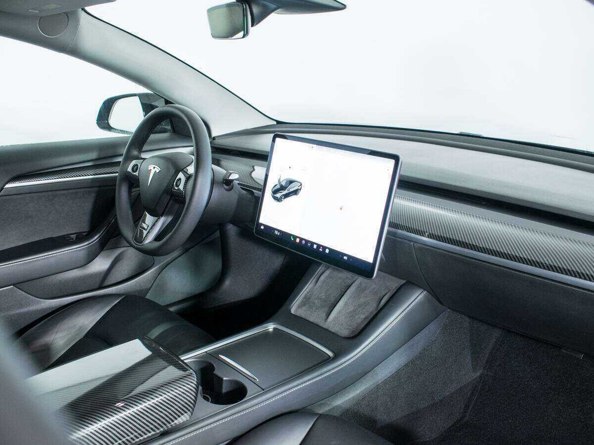Купить Tesla Model 3 с пробегом. Фото: #8