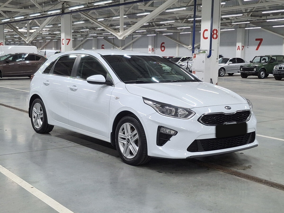 Купить Kia Ceed с пробегом. Фото: #2