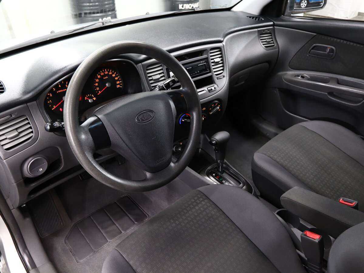 Купить Kia Rio с пробегом. Фото: #7