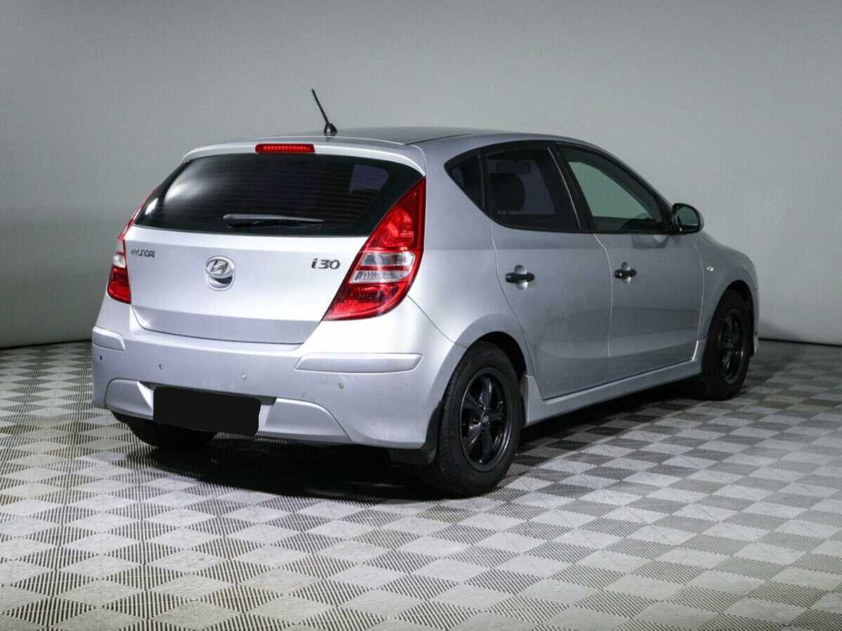 Купить Hyundai i30 с пробегом. Фото: #3