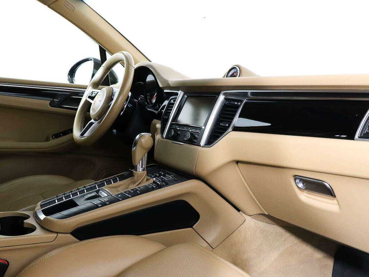 Купить Porsche Macan с пробегом. Фото: #6