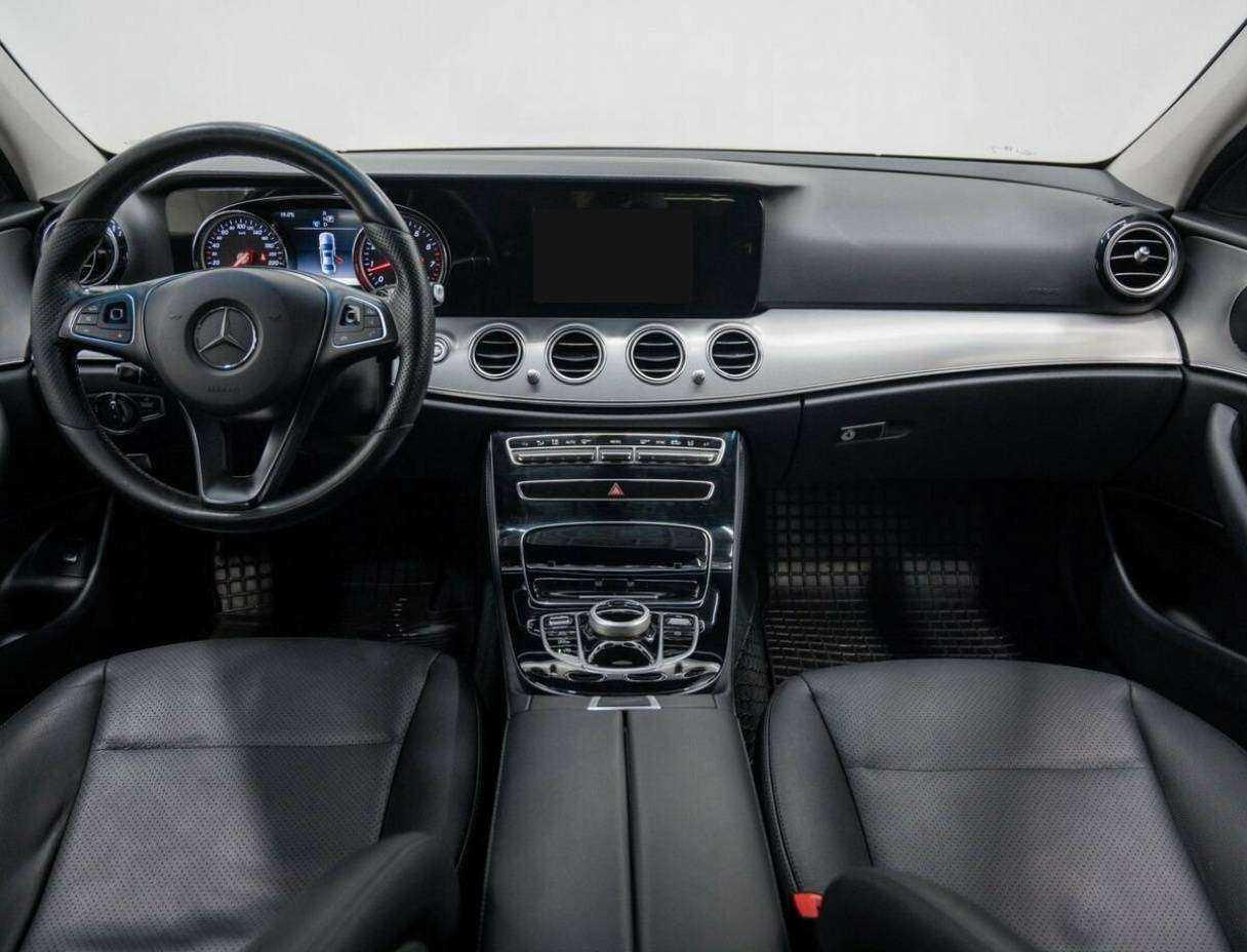Купить Mercedes-Benz E-Класс с пробегом. Фото: #9