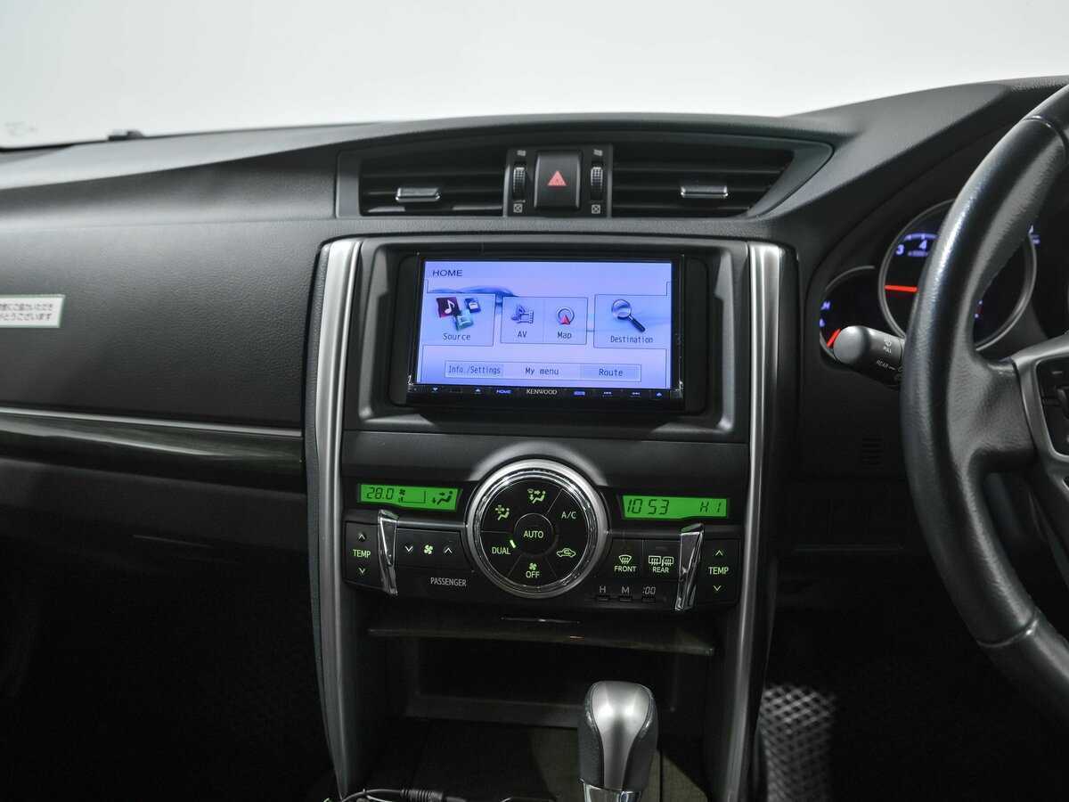 Купить Toyota Mark X с пробегом. Фото: #8