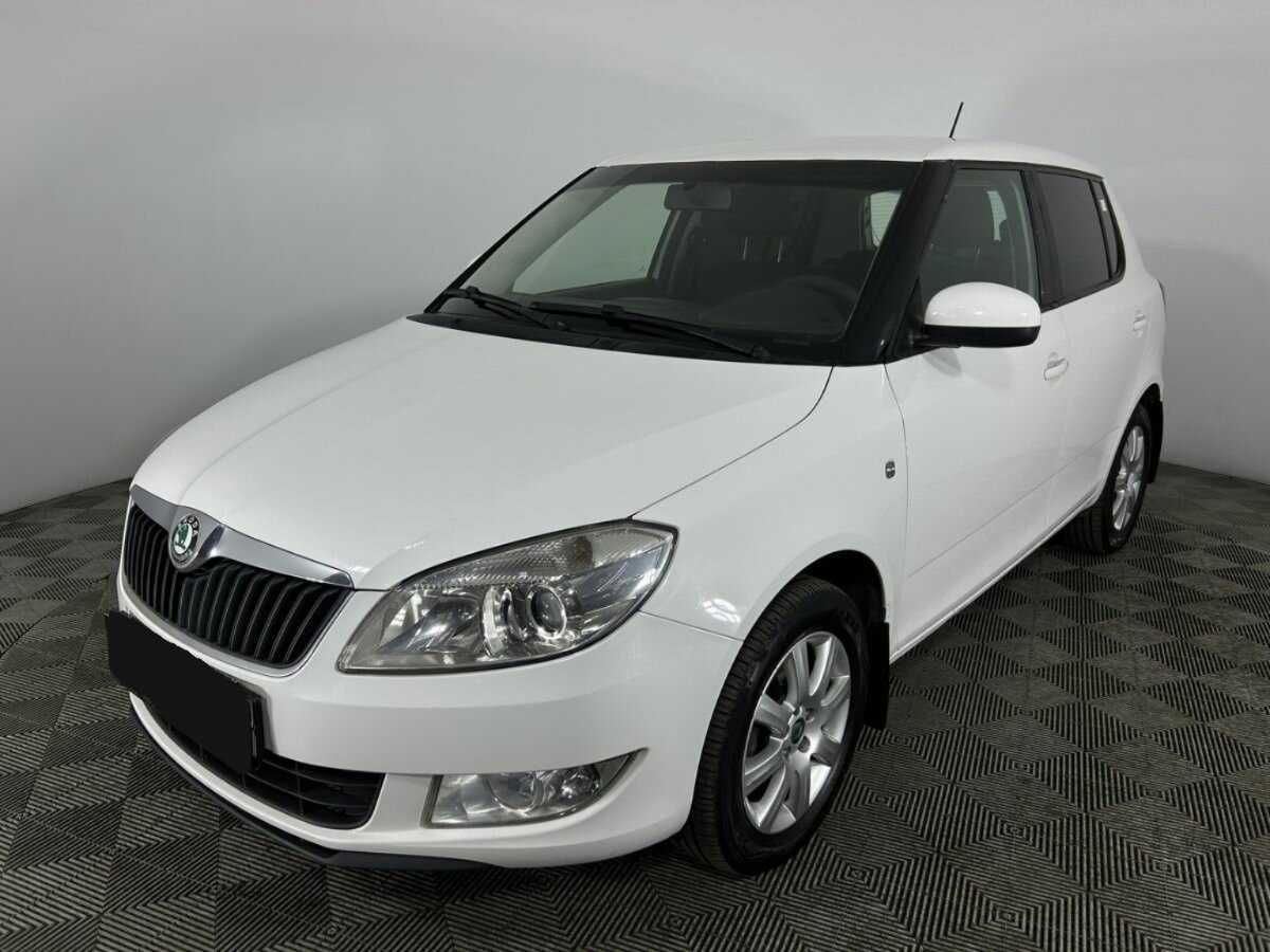 Купить Skoda Fabia с пробегом. Фото: #0