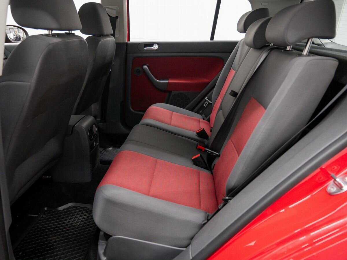 Купить Volkswagen Golf Plus с пробегом. Фото: #10