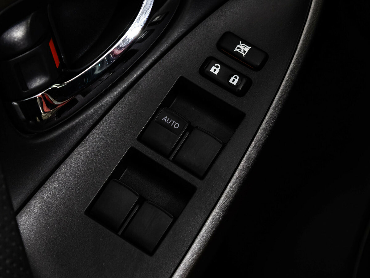 Купить Toyota RAV4 с пробегом. Фото: #8