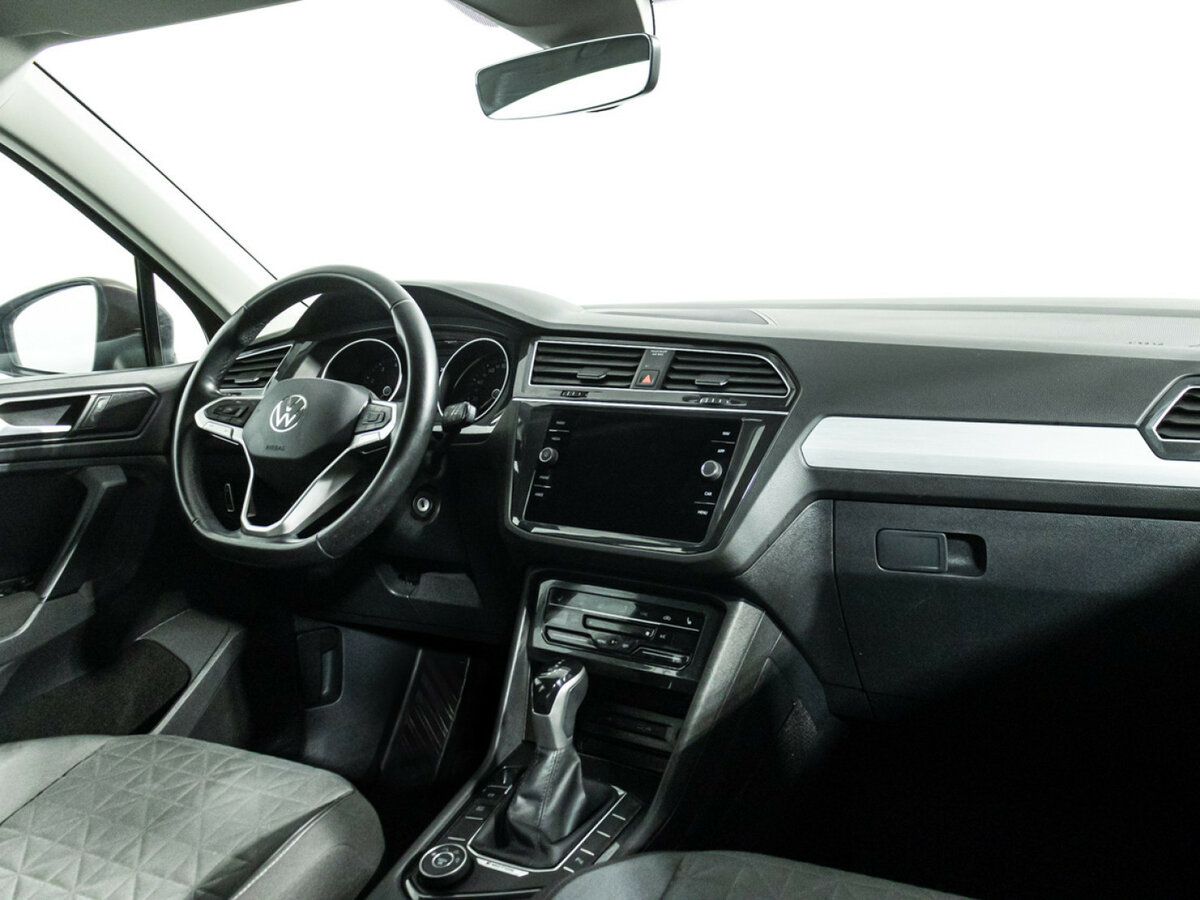 Купить Volkswagen Tiguan с пробегом. Фото: #8