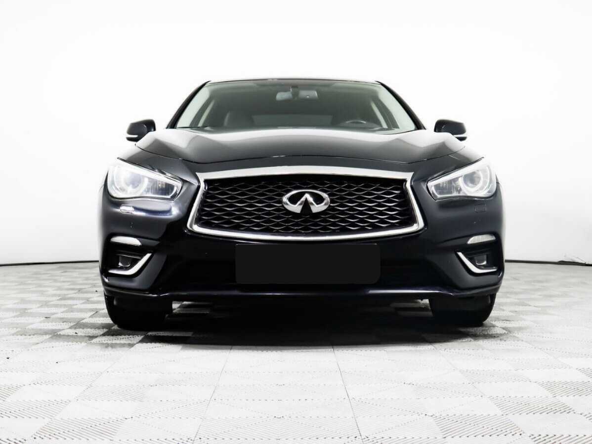 Купить Infiniti Q50 с пробегом. Фото: #1