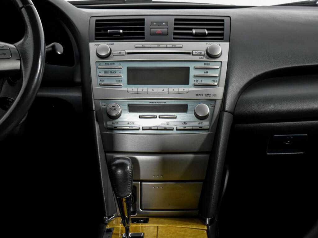Купить Toyota Camry с пробегом. Фото: #13