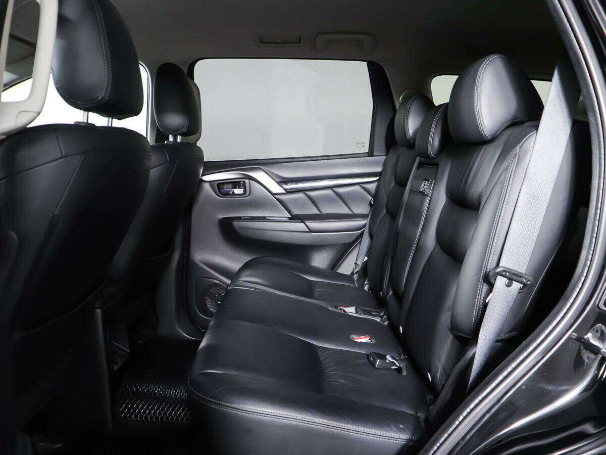 Купить Mitsubishi Pajero Sport с пробегом. Фото: #11
